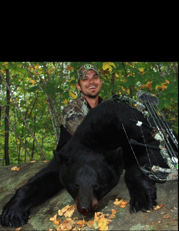 Field dressing a black bear | ON TARGET in CANADA